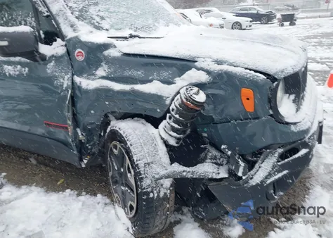 2015 Jeep Renegade Trailhawk z USA, uszkodzony, nr VIN ZACCJBCT7FPC15468